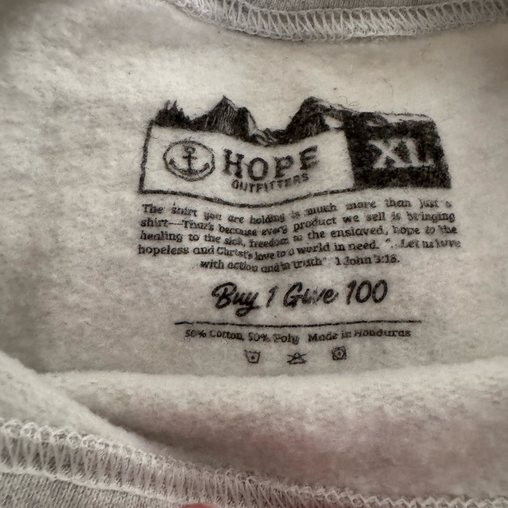 Hope Outfitters White Sweatshirt - Picture 2 of 3